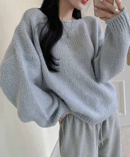 [Model recommendation/soft fit] Lovely alpaca wool knitwear.