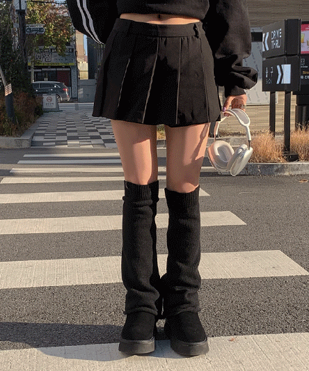 [Fit guarantee/Strong recommendation] Me low mini skirt pants sk.