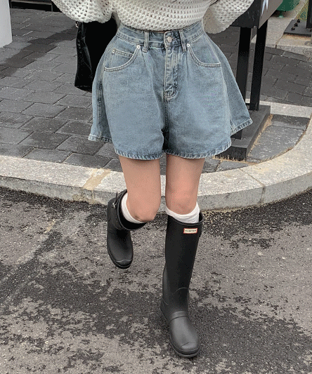 [Daily/Fit Guaranteed🖤] A-line Denim Shorts