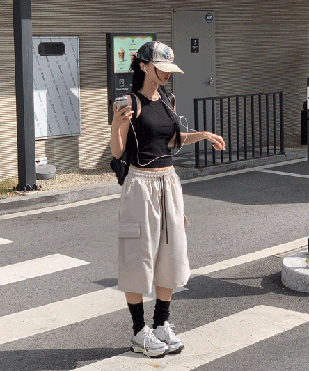 [Daily🖤/Hip styling recommendation] Bermuda Half Cargo Pants - 4 colors